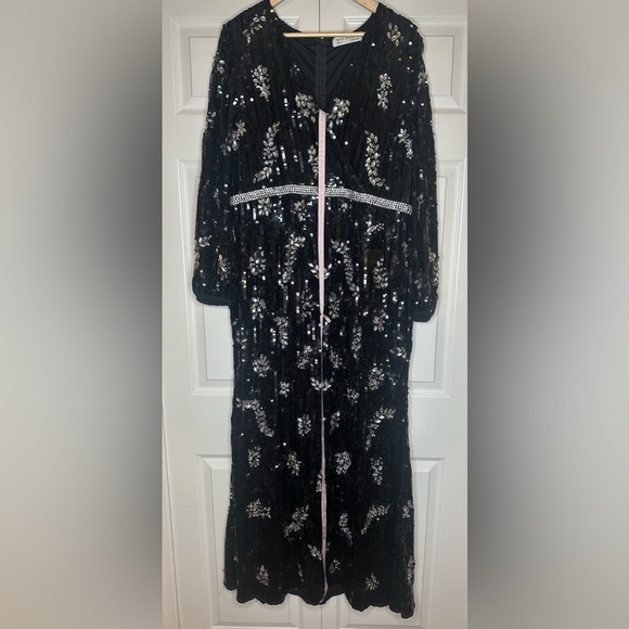 NWT $1598 Mac Duggal Embellished Wrap‎ Over Bishop Sleeve Gown Black Style 93616 - Picture 4 of 11